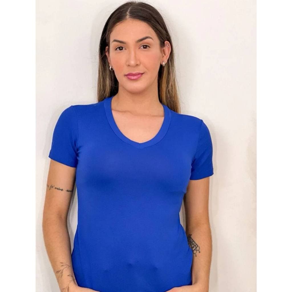 Blusa Feminina tshirt gola V Baby look gola V blusinha basica  sem estampa