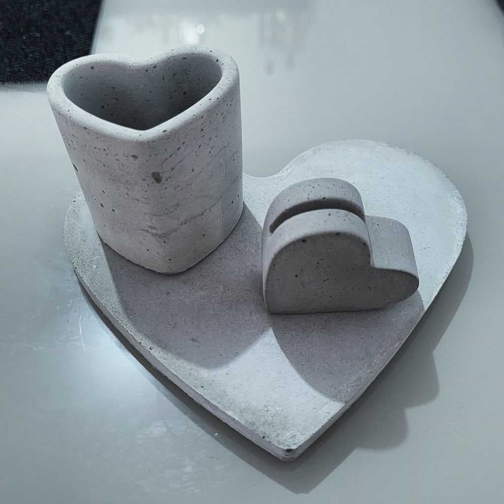 Conjunto Decorativo Love Mini Vaso e Porta Cartão com Base em Formato de Coração TK MALEOGA