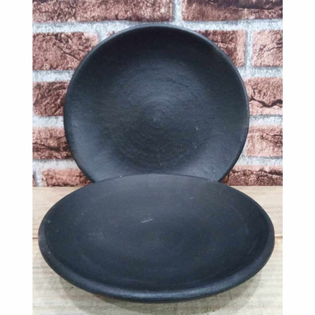 Jogo de Pratos De Barro Preto Capixaba 25cm - 04 Unidades