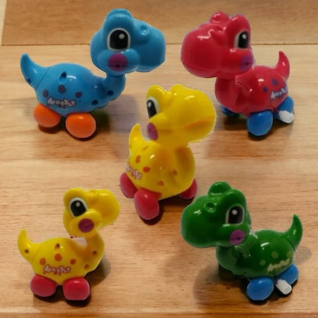Brinquedo infantil dinossauros inteligente divertido