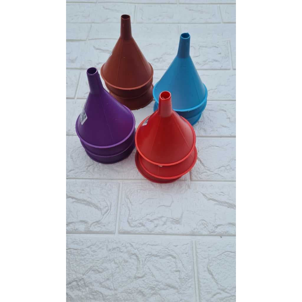 Funil Multicolors de Plástico e Prático 150 ml
