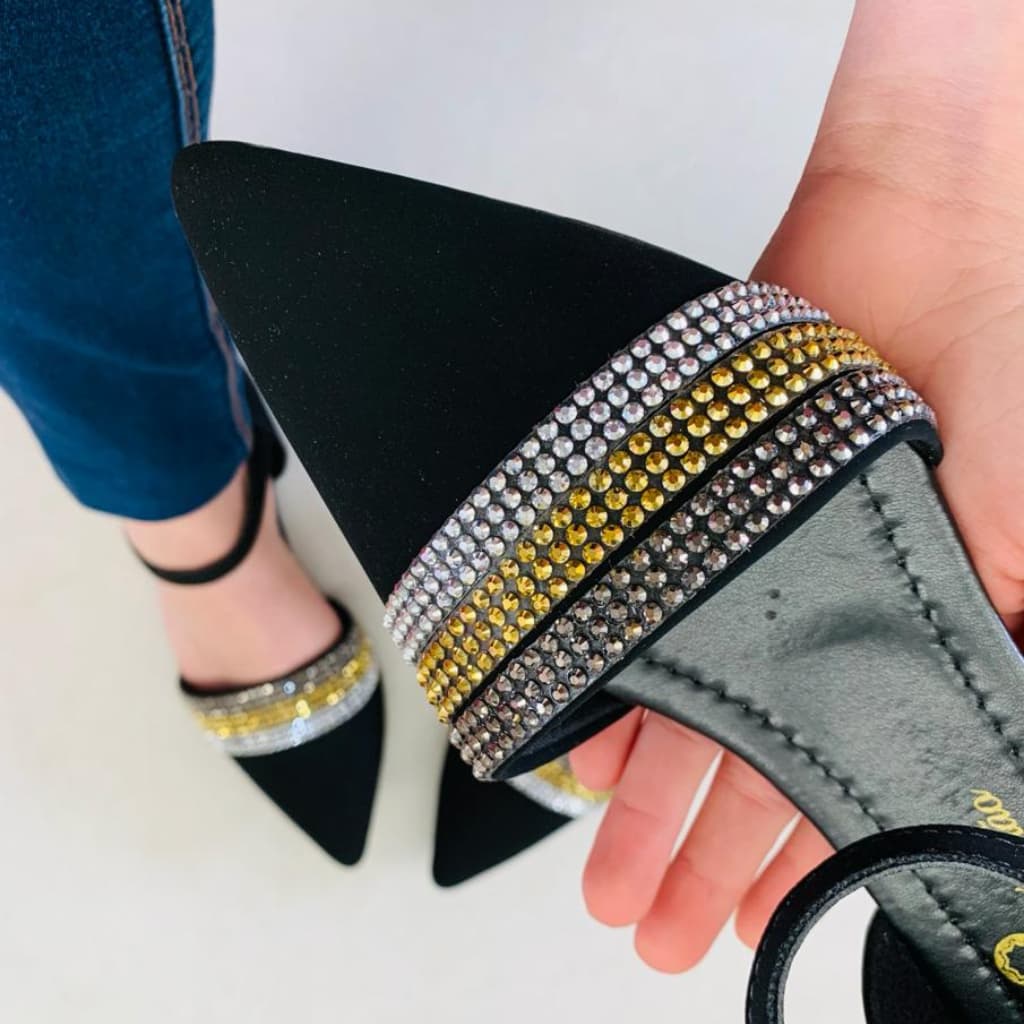 Sapatilha Feminina Salomé Rafaela Salomão com detalhe em Strass Conforto Estilo Para o dia a dia brilho