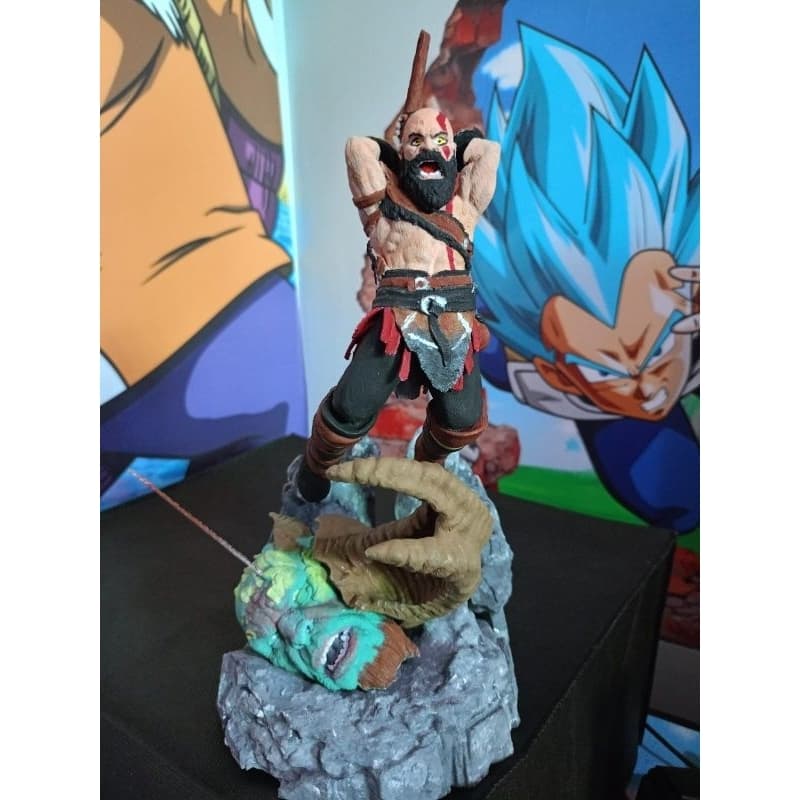 Diorama Kratos decapitando trolls
