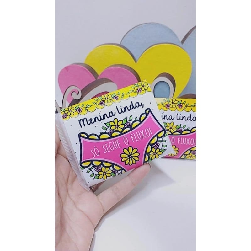Kit com 10 Absorventes Higiênicos com Cinta Personalizada Segue o Fluxo