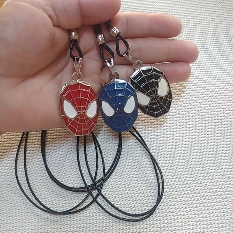 Colar Cordão Ajustável  Homem Aranha