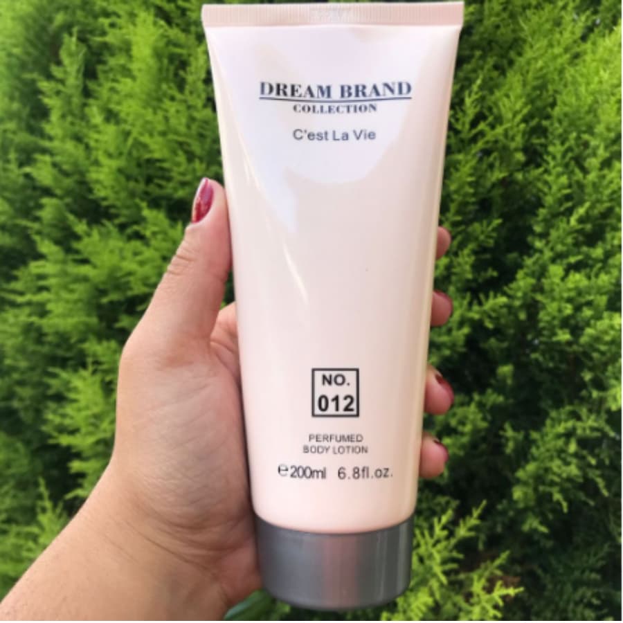 N° 012 - LOÇÃO HIDRATANTE DREAM BRAND COLLECTION - N° 012 - 200ML - C'EST LA VIE - CREME - LOÇÃO CORPORAL - PERFUMED - BODY LOTION