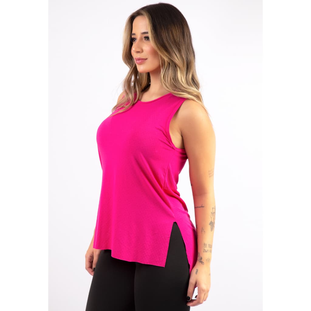 Regata Longa Blusa Fitness Furadinha Dry Fit Tapa Bumbum Academia Feminina Leve Lisa