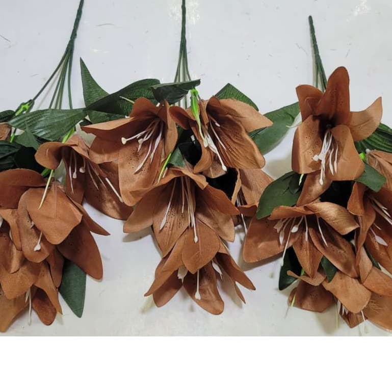 Lírio C/5 flores