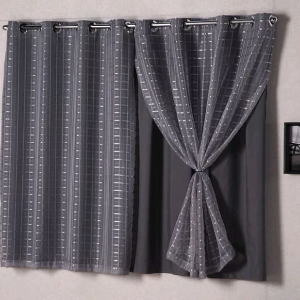 Cortina Curta Xadrez Microfibra e Voil Magnetado 2,00x1,50m para Quarto ou Sala