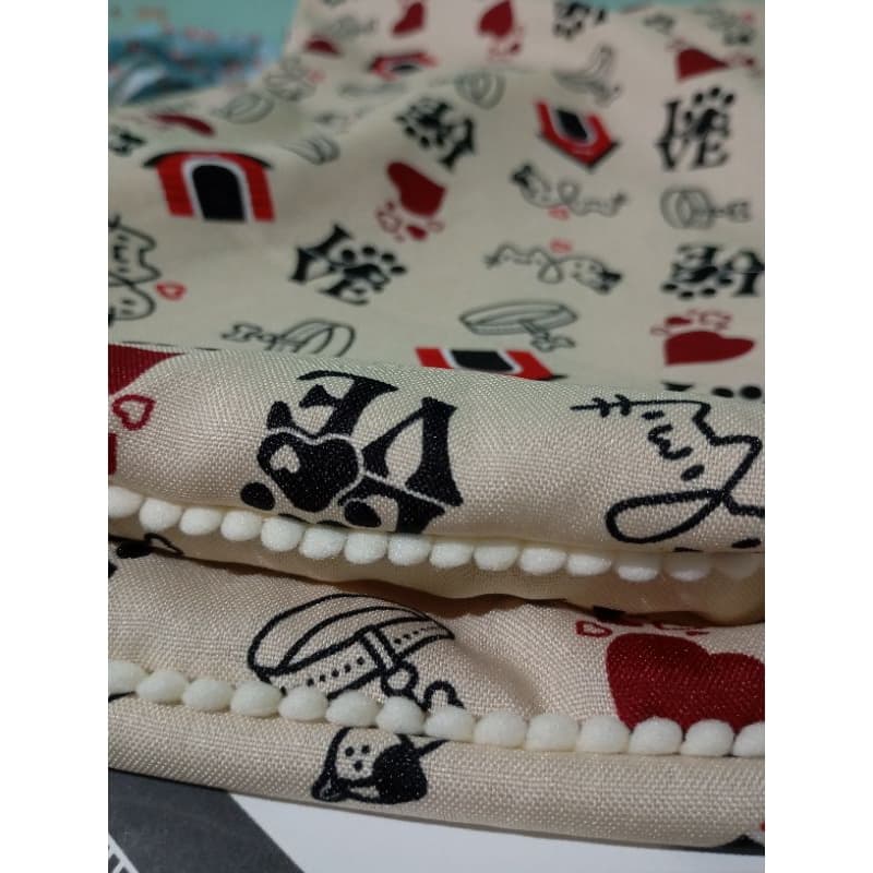 Capa Para Travesseiro De Corpo Xuxão Com PomPom 1,40x0,50 Com Zíper