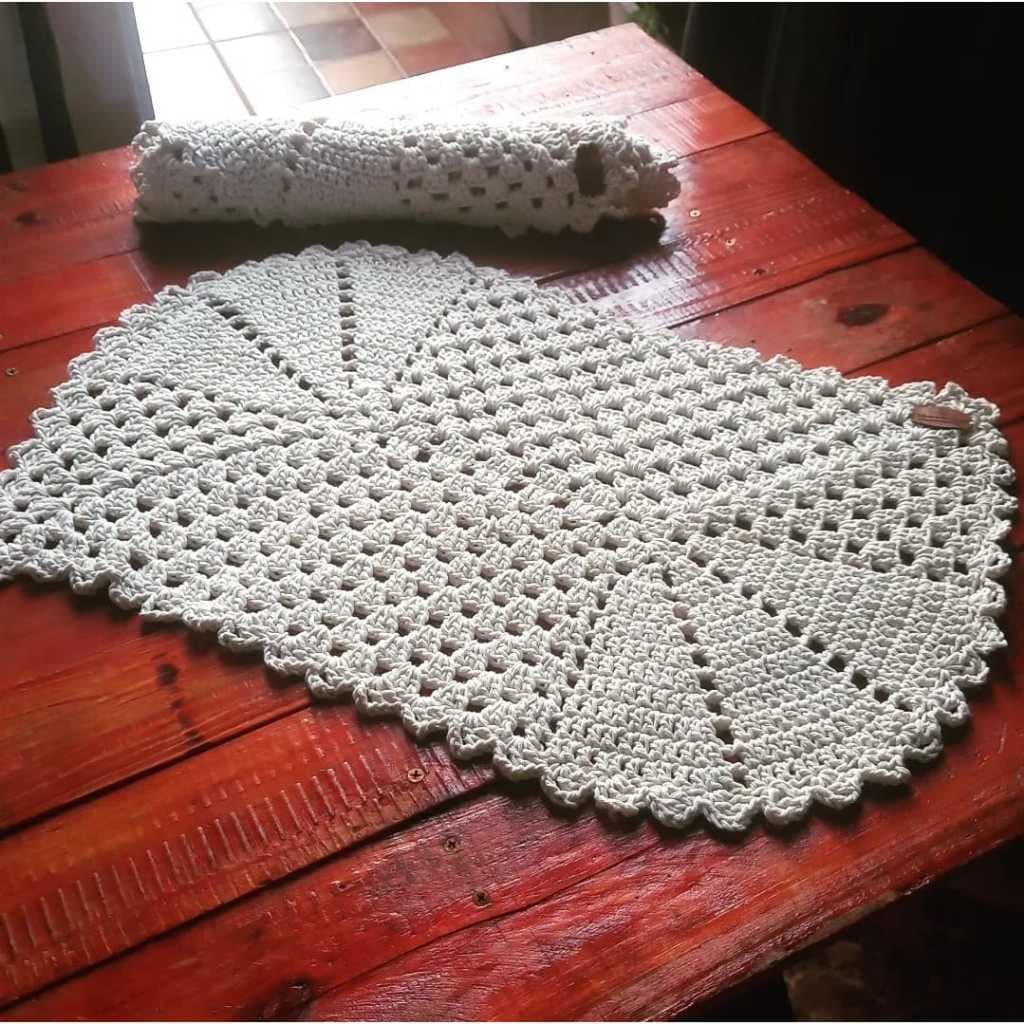 Kit 4 Sousplat Jogo Americano de Mesa Crochê Monte Toalha Moda Casa Decoração Supla Suplat Crochet