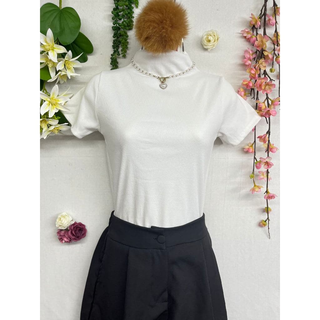 Camisa de manga curta de gola alta da moda