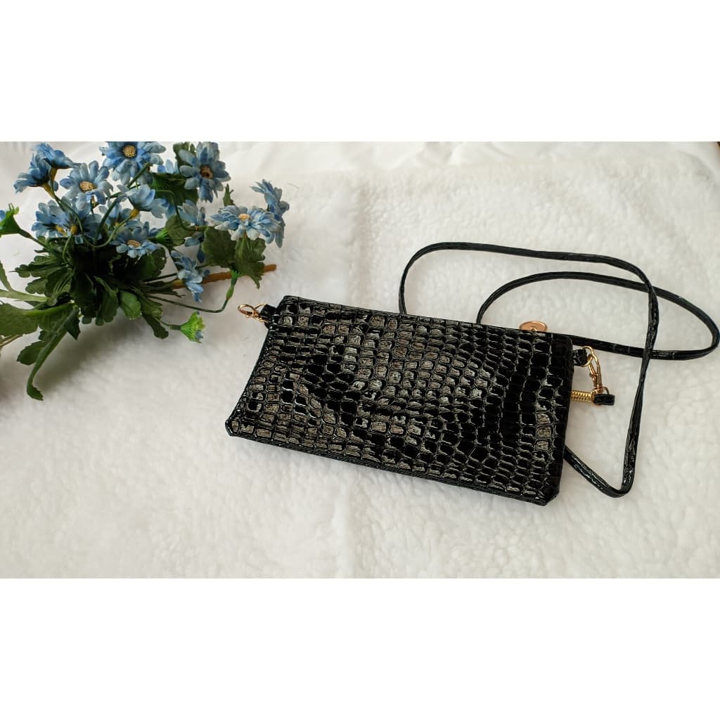 Carteira feminina pequena crocodilo preta , porta cartões , porta moedas