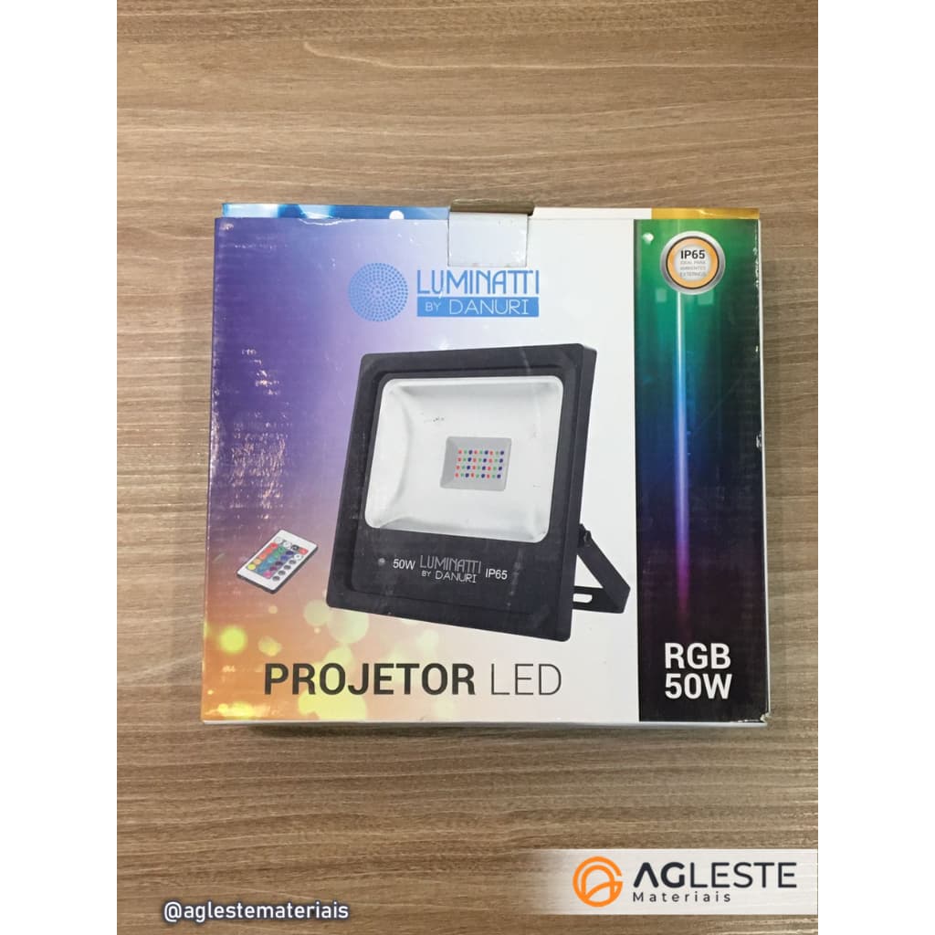 REFLETOR DE LED 50W - RGB COLORIDO - PROJETOR DE LED - RESISTENTE A RESPINGOS DE AGUA IP65 - BIVOLT - LUMINATTI