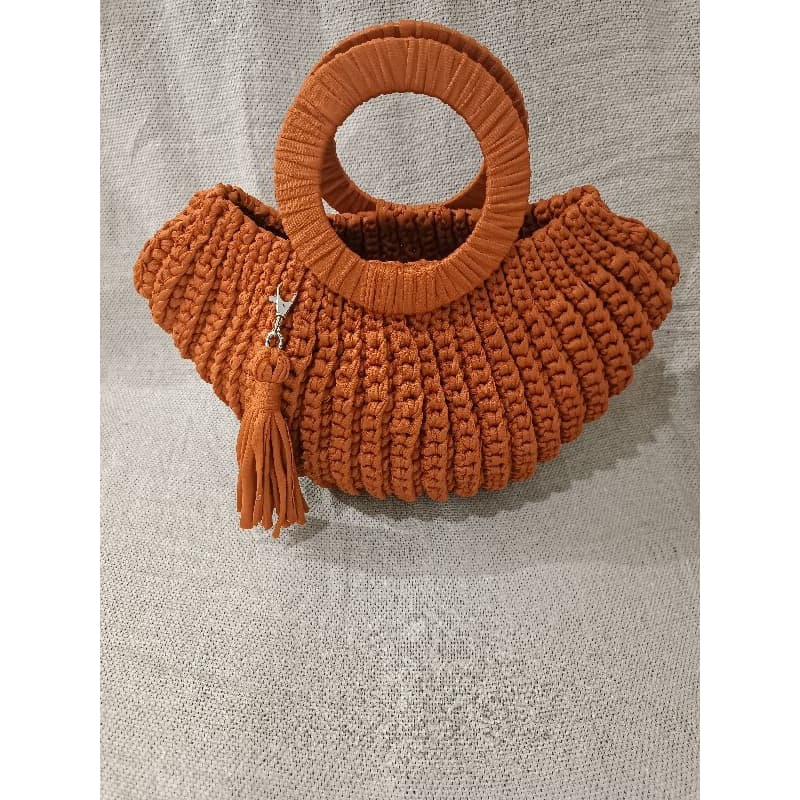 Bolsa de crochê  mão em fio de malha Premium feito a mão