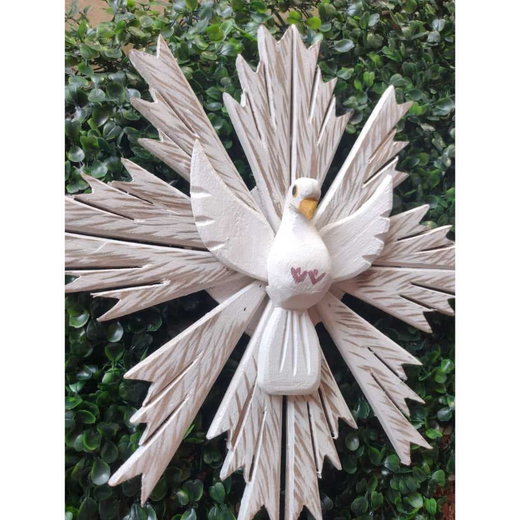 divino espirito santo de madeira para parede artesanal 26cm