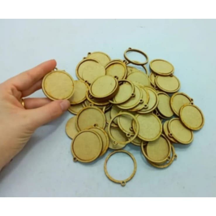 Bastidor para Pingente Kit 20 unidades Mini Bastidor chaveiro pingente cru 4cm Lembrancinha