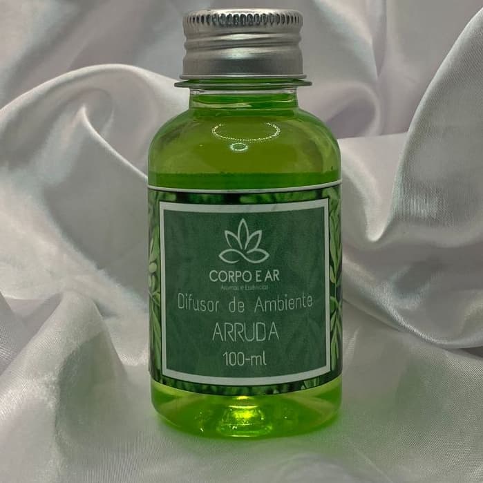 Aromatizador Difusor de ambientes 100ml aromas aromatizador arruda cheiro forte e intenso acompanha varetas corpo e ar