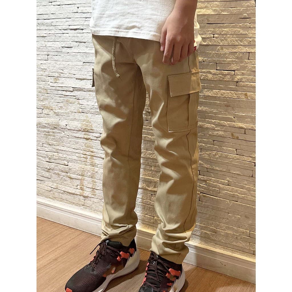 Calça Sarja Cargo Infantil Masculina com Elástico - Estilo e Conforto para Todas as Ocasiões!