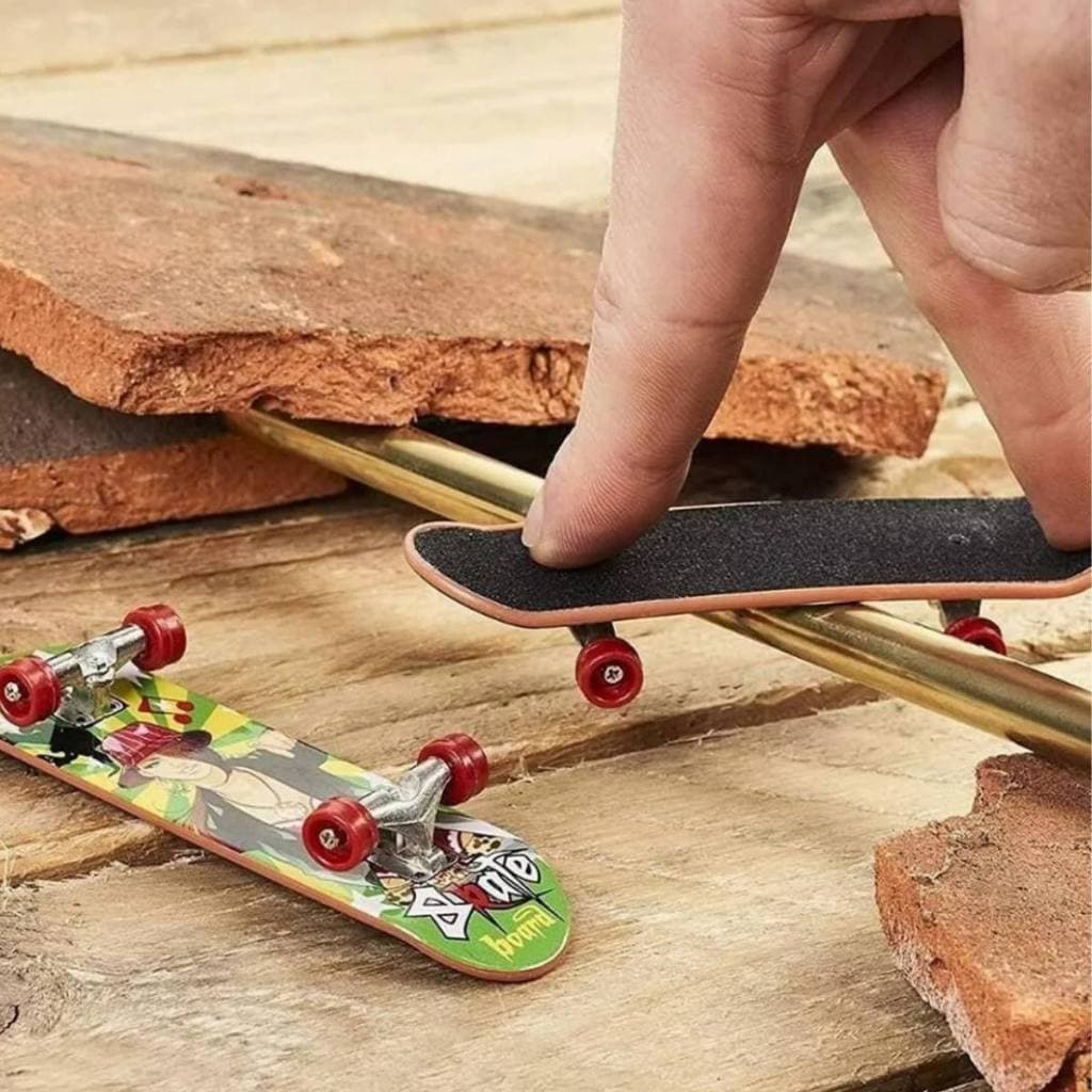 Skate De Dedo Brinquedo Radical Infantil Mini Skate com Lixa Menino Menina