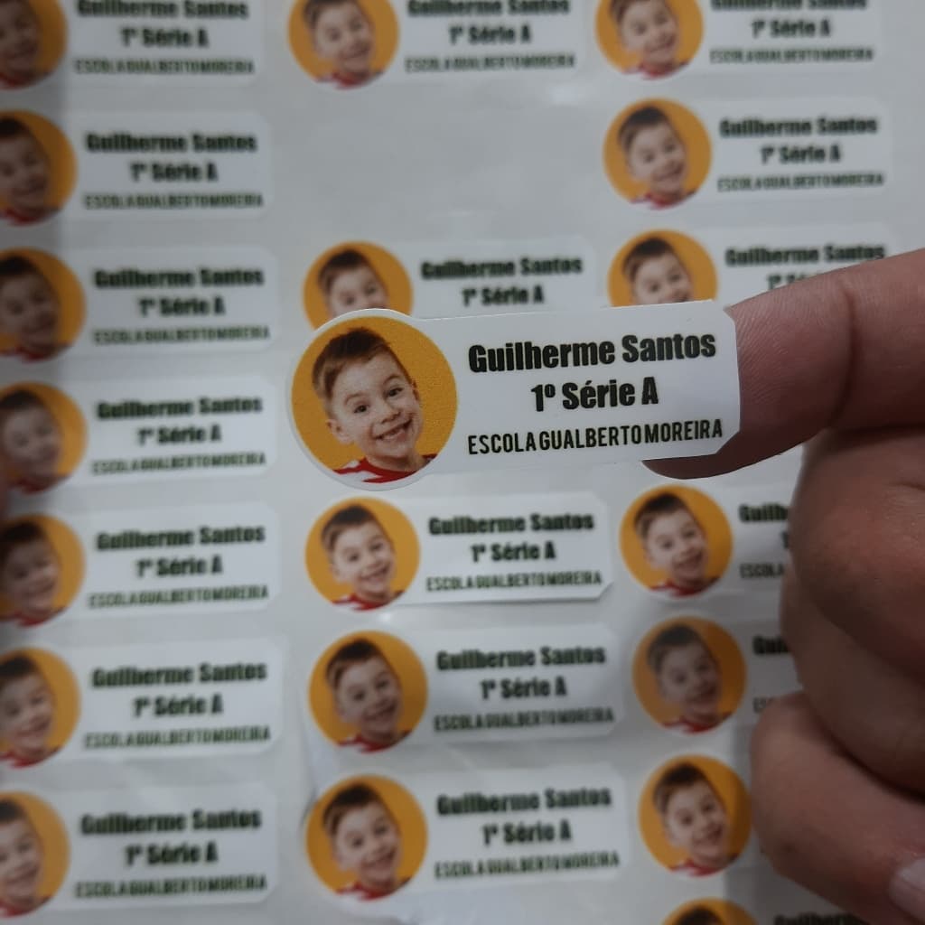 32 Etiquetas Escolar 2cm x 5cm  para Material Escolar Não Desbota e Pode Lavar que Não sai
