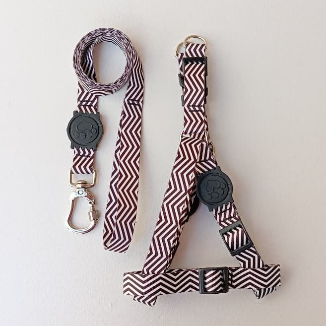 Peitoral Americano LUXO - Preto Listrado com detalhes em Preto