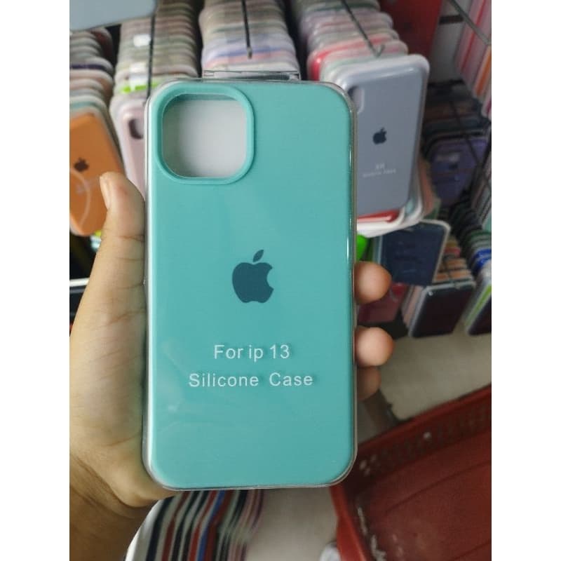 capinha de silicone do iPhone 13