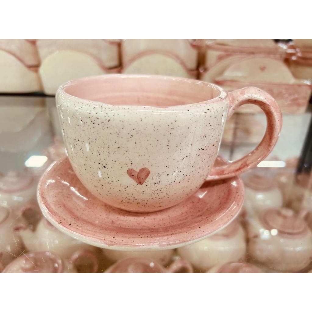 Xicara Consume com Pires Coração Rosa Pintado a mão