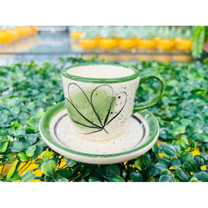 Xicara de Café Verde com Pires em Cerâmica Pintado a Mão