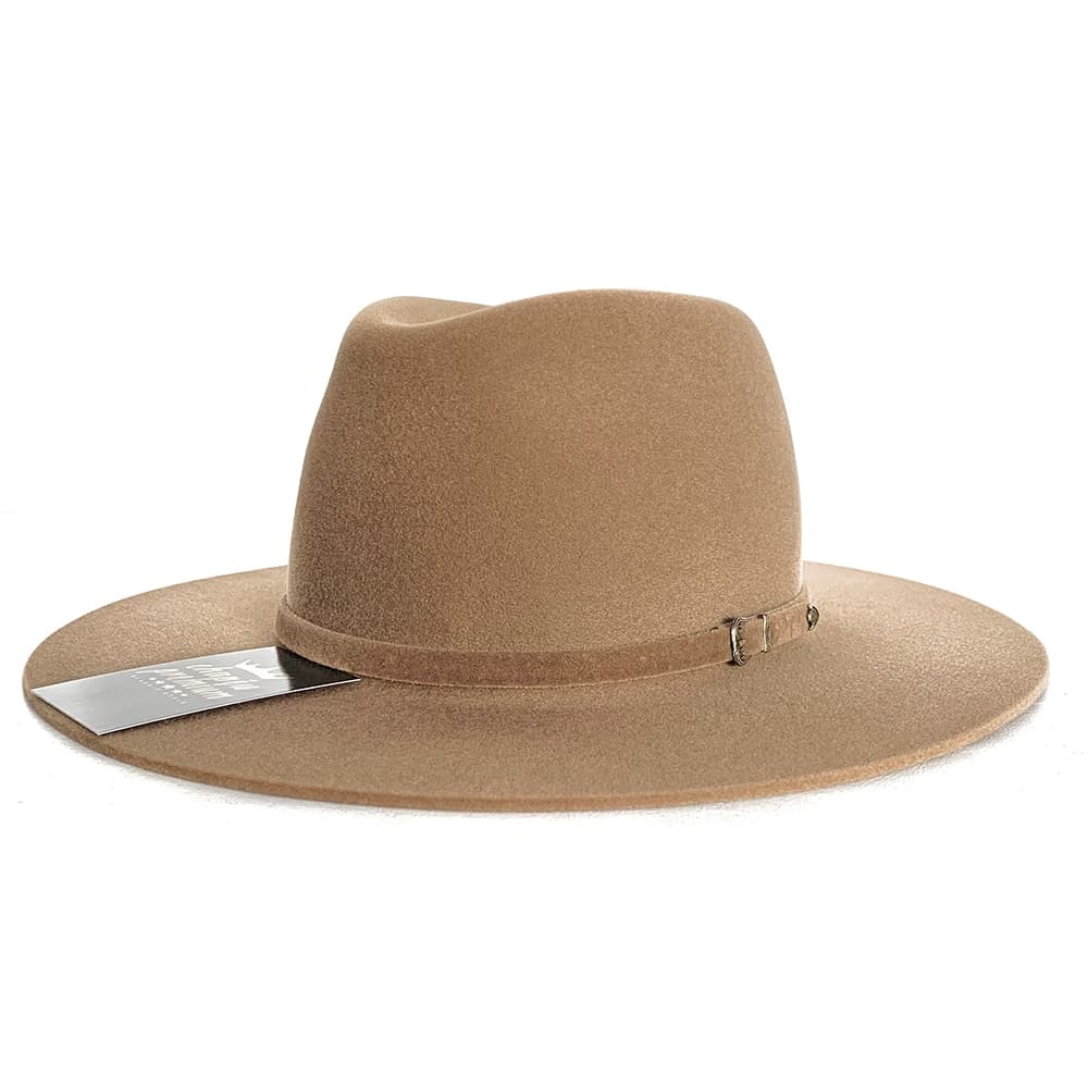 CHAPÉU FEDORA AREIA COM PEQUENO DEFEITO DE FABRICAÇÃO - LEIA A DESCRIÇÃO