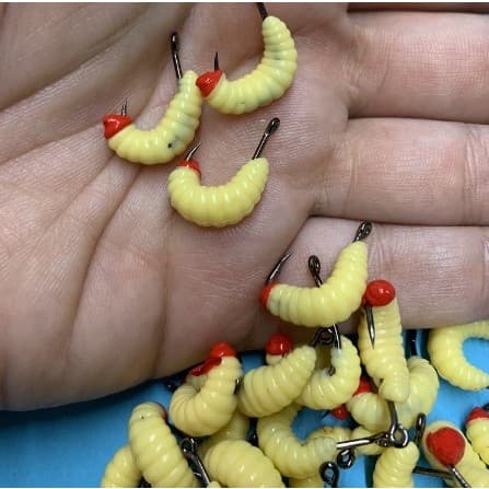ISCA ARTIFICIAL LARVA  BICHO DA LARANJA COM ANZOL BEGE E VERMELHO COM ANZOL PARA TILÁPIA PARA PESCA