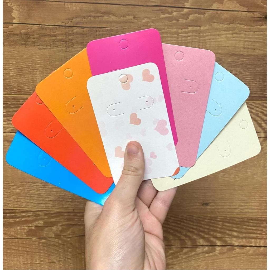 100 Peças Tag 10x6 Cartela longa Brinco 2 Furos - diversas cores, branco, rosa, azul, coração
