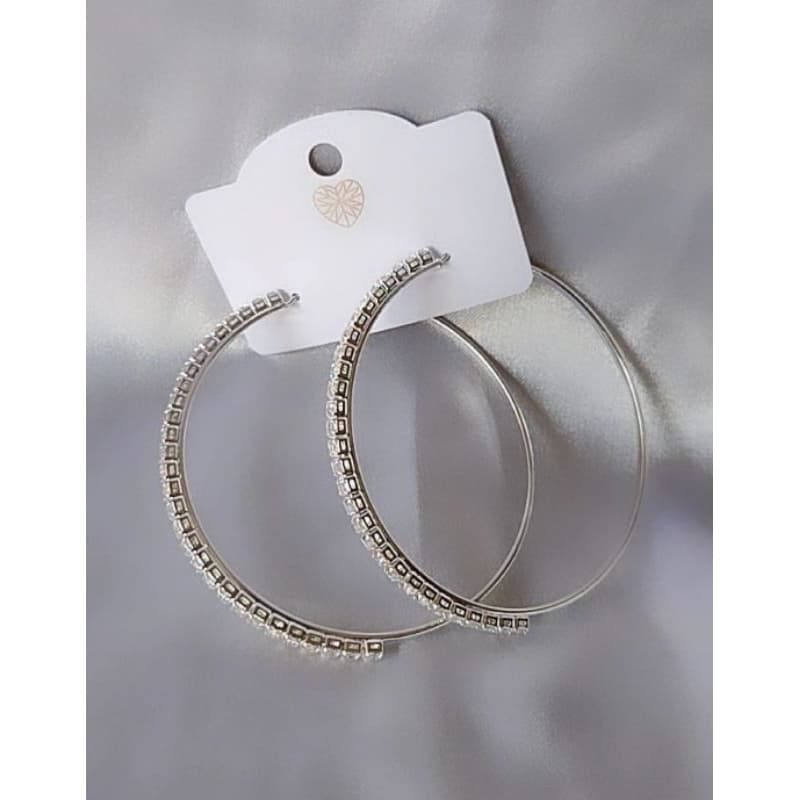 Brinco argola de argola prata com strass grande/ Argola prata