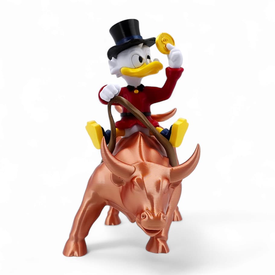 Tio Patinhas Montado no Touro de Wall Street 20cm Action Figure Colecionável