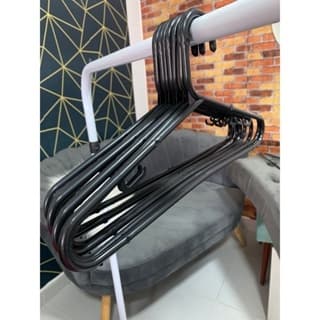 Cabide Adulto Preto Kit 10un Cabides Reforçado Expositor Para Roupas