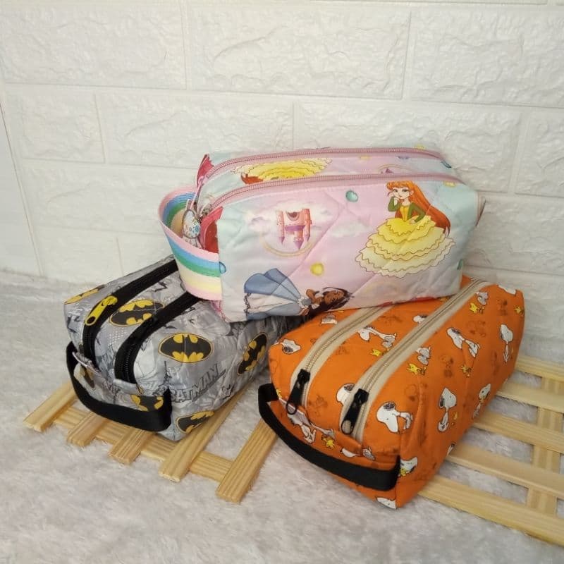 Estojo grande escolar em tecido nécessaire grande Snoopy Batman princesas