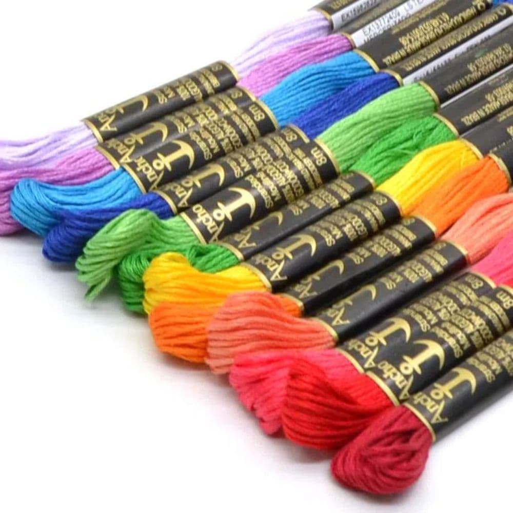 Kit Linha Meada Anchor Mouline com Placa de Meada para Enrolar Cores Vivas 8 metros Bordado Ponto Cruz 100% Algodão