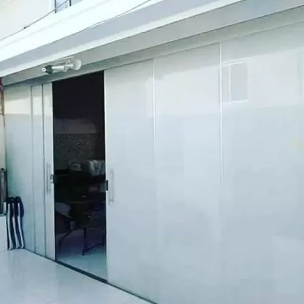 Película Adesiva Vinil Branco Blecaute Fosco Para Vidro Janela Envelopar Box Porta Lavável Blockout