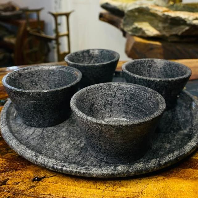 Kit 4 ramekin pequeno 85 ml pedra molhos molheiras C/ prato cozinha de pedra sabão grosso resistente