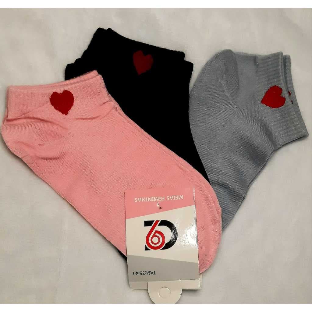 Kit com 3 Meias Feminina. Meias Confortáveis. Veste do número 34 ao 40.