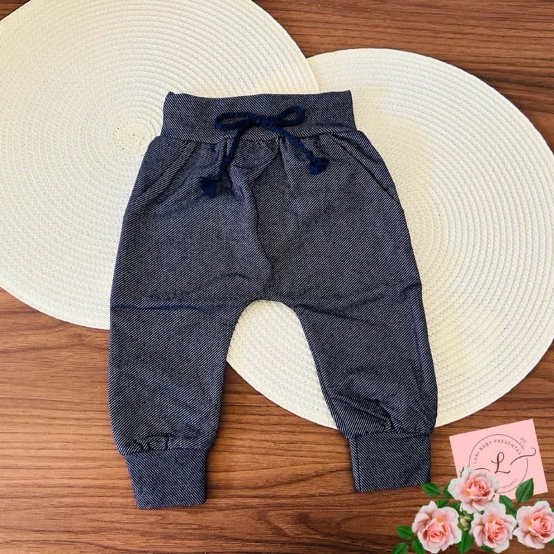 Calça para bebê Tecido imita jeans RN ao G - calça jeans para bebê confortável