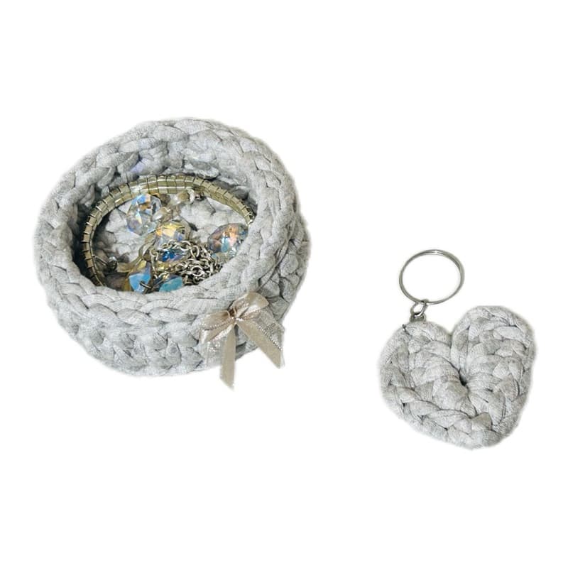 Mini Porta Joias e Chaveiro de Coração Crochê Lembrancinha