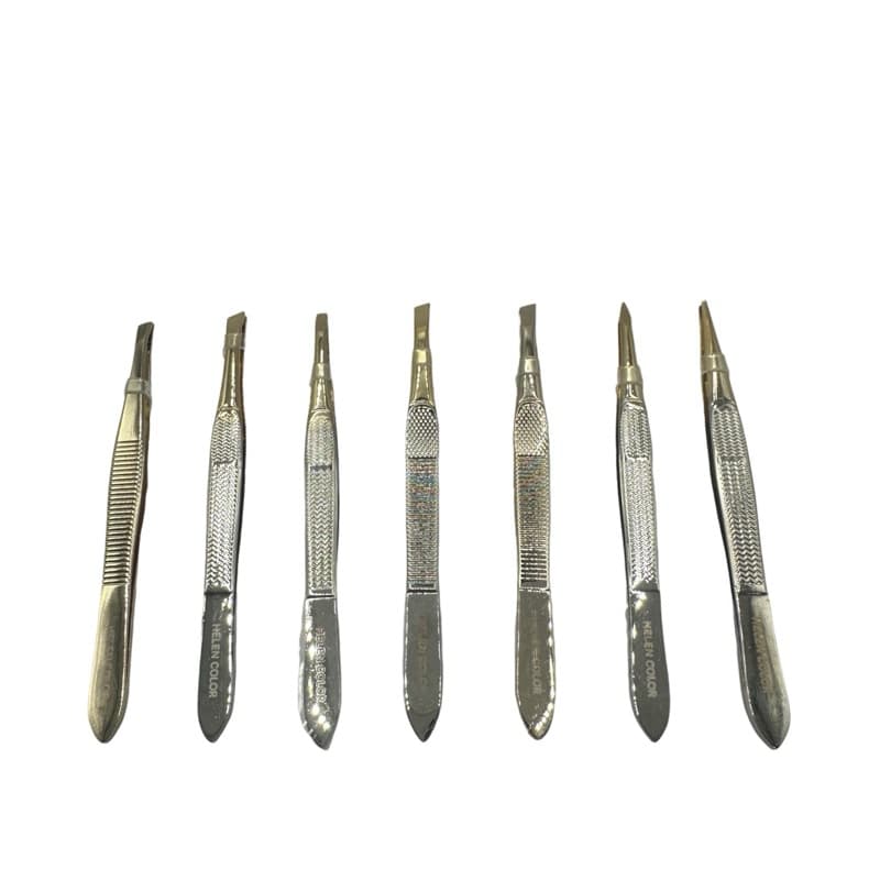 Pinça Profissional Helen Color para Limpeza e Design de Sobrancelha em Aço Inox