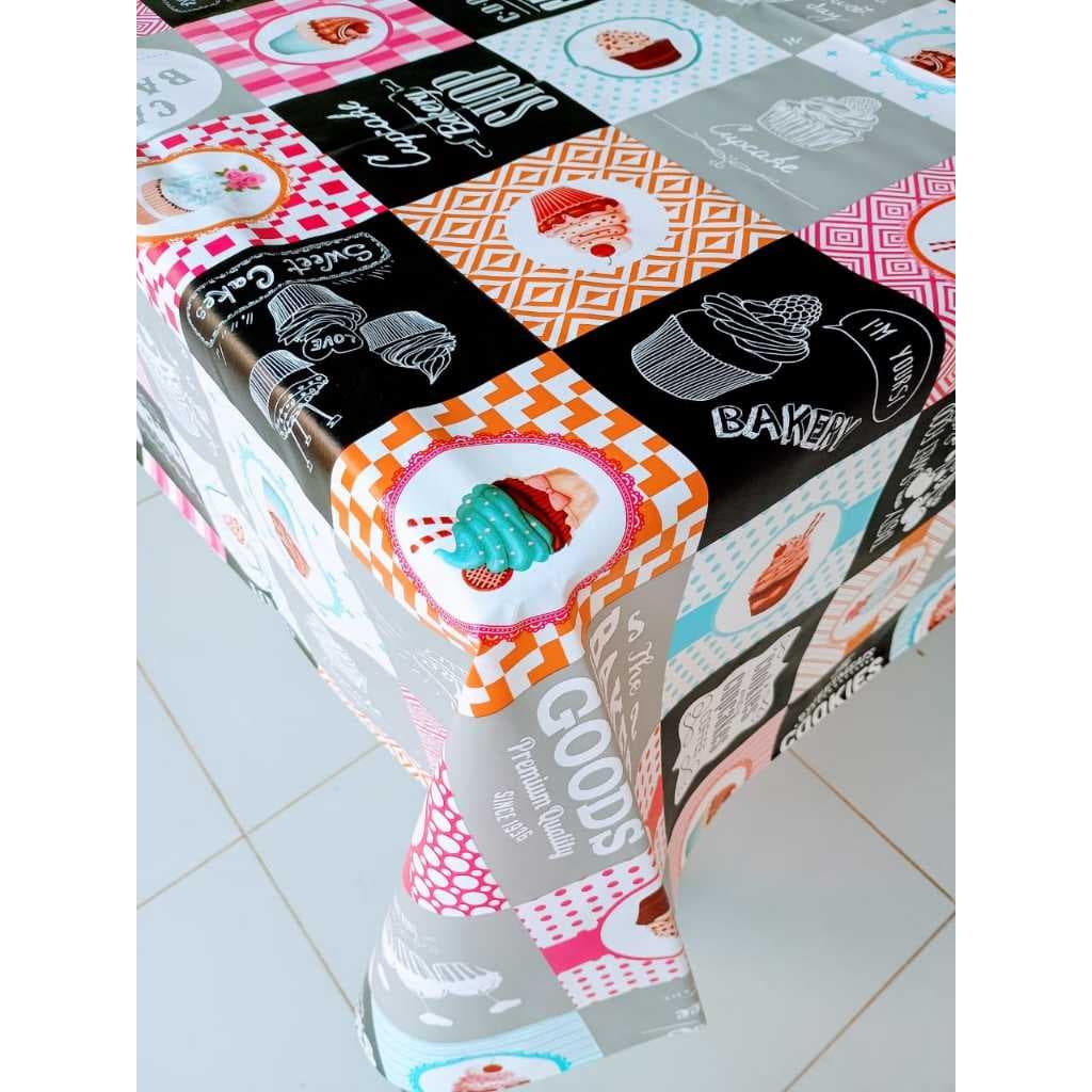 Toalha de mesa Impermeável 6 Lugares Plastico pvc 100% impermeavél 2,15 x 1,50 cm Estampas Soertidas