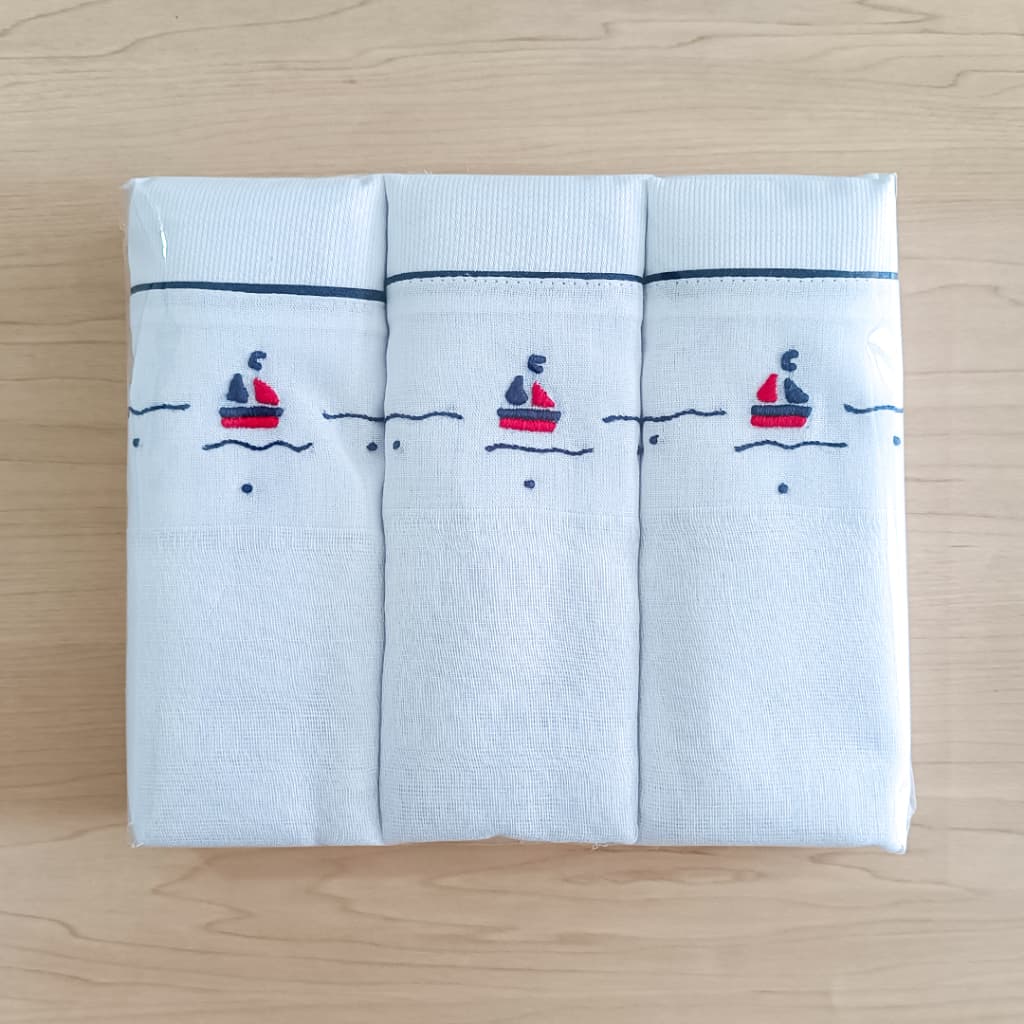 Kit fraldas bordadas à mão | Premium | 70x70cm | 3 unidades | Tecido duplo - Barquinho azul marinho