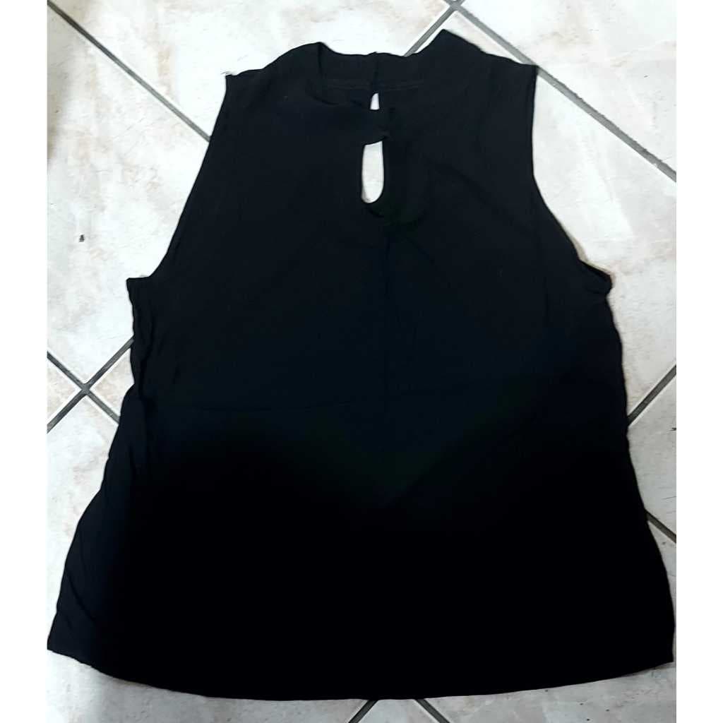 Blusinha Preta Regata