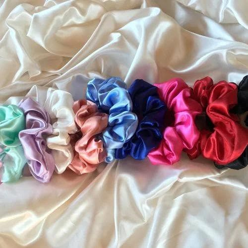 Kit 24 xuxinhas lacinho scrunchie cetim elástico anti frizz Cores Diversas