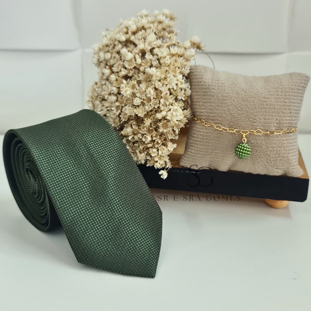 Kit Gravata E Pulseira Verde Oliva Gravata Tecido Trabalhado Quadradinho