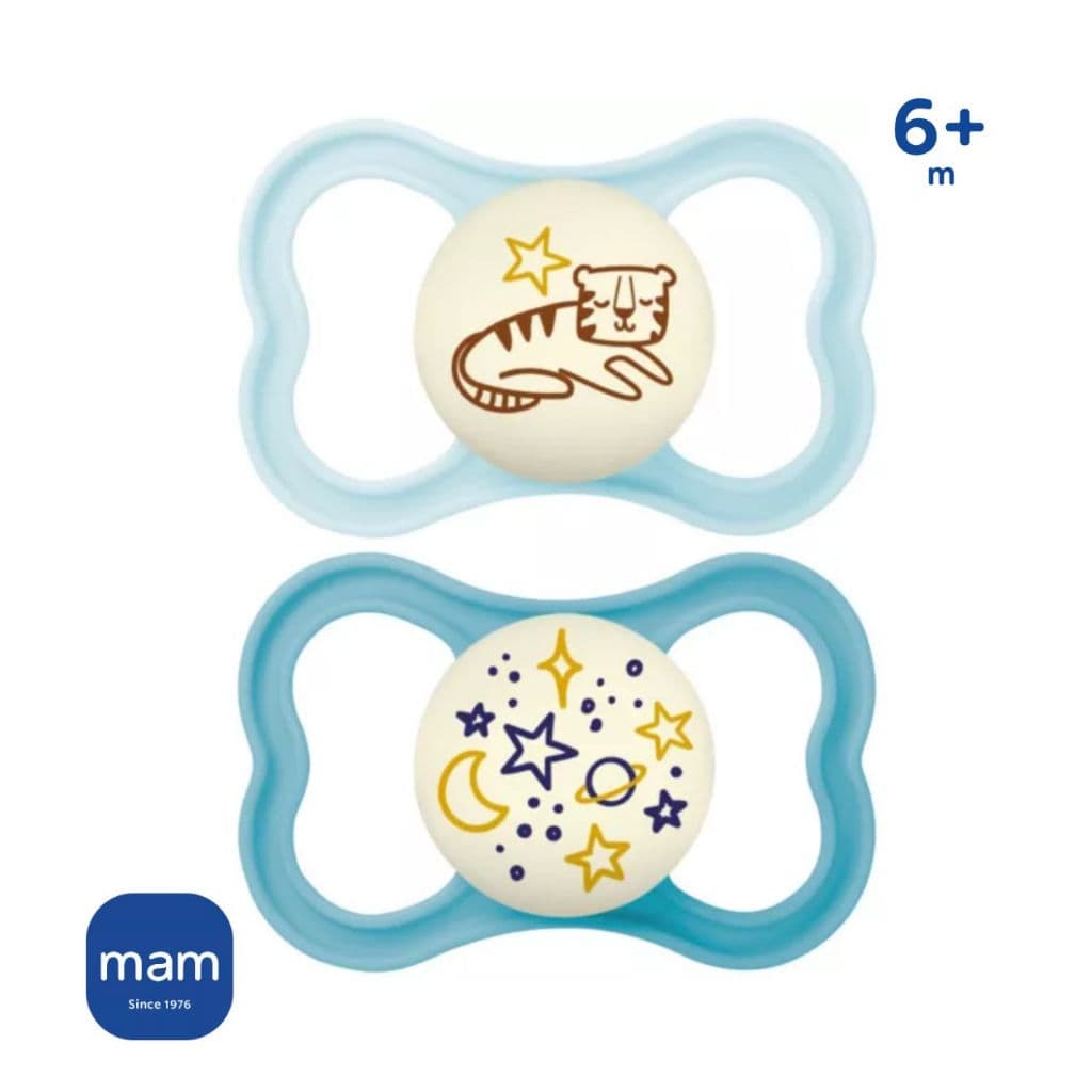 Chupeta MAM Supreme Night +6 Meses Dupla Brilha no Escuro Menino Azul Chupeta de Bebê