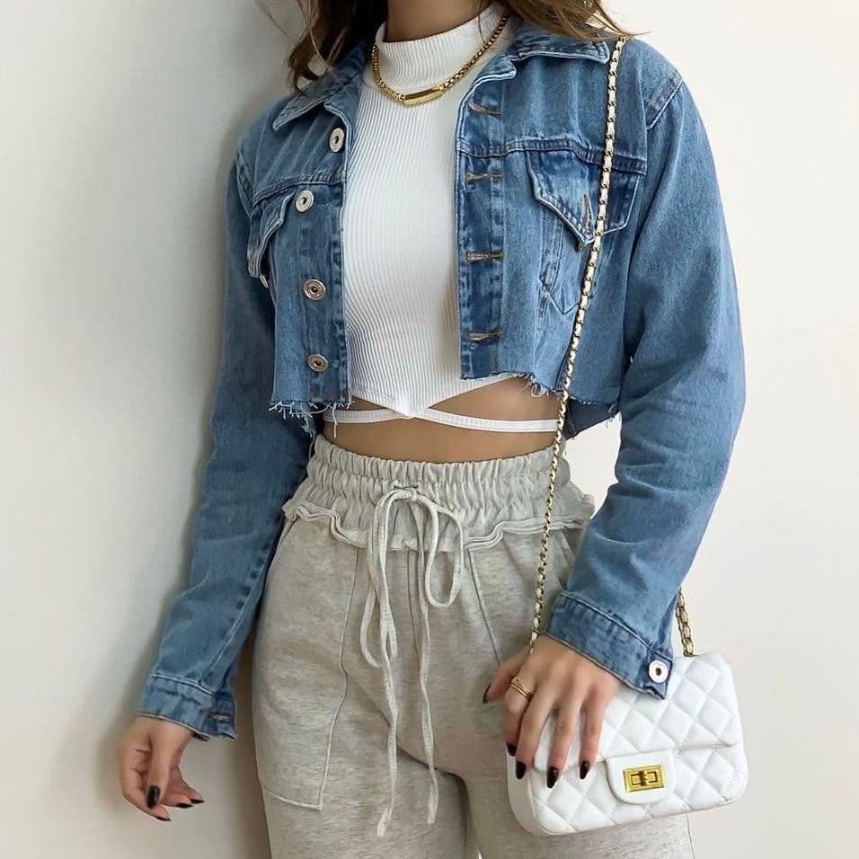 Jaqueta Jeans Curta Com Botão Feminino